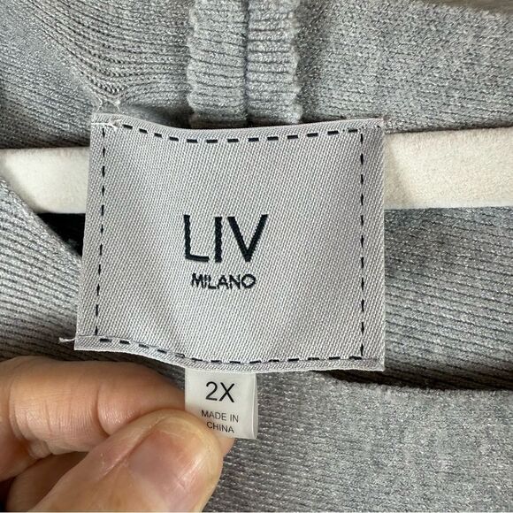 Milano Gray Heart Pattern Sweater - Picture 2 of 5